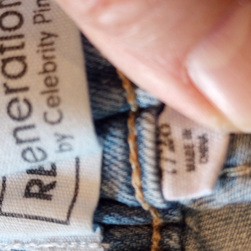 Cargo Jeans Size 28 - Picture 7 of 7
